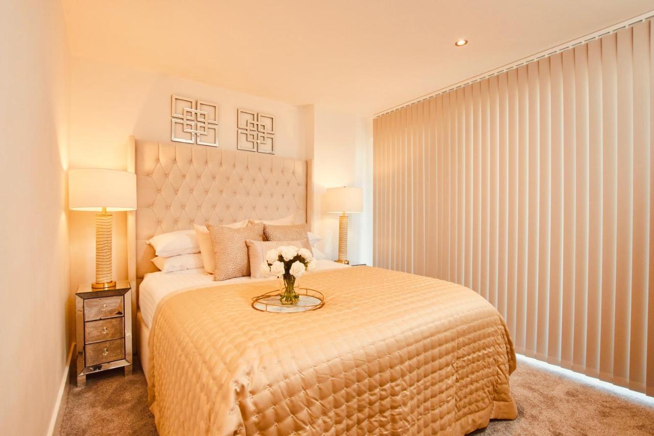 לידס King Deluxe City Apt Large Balcony& Free Parking! מראה חיצוני תמונה