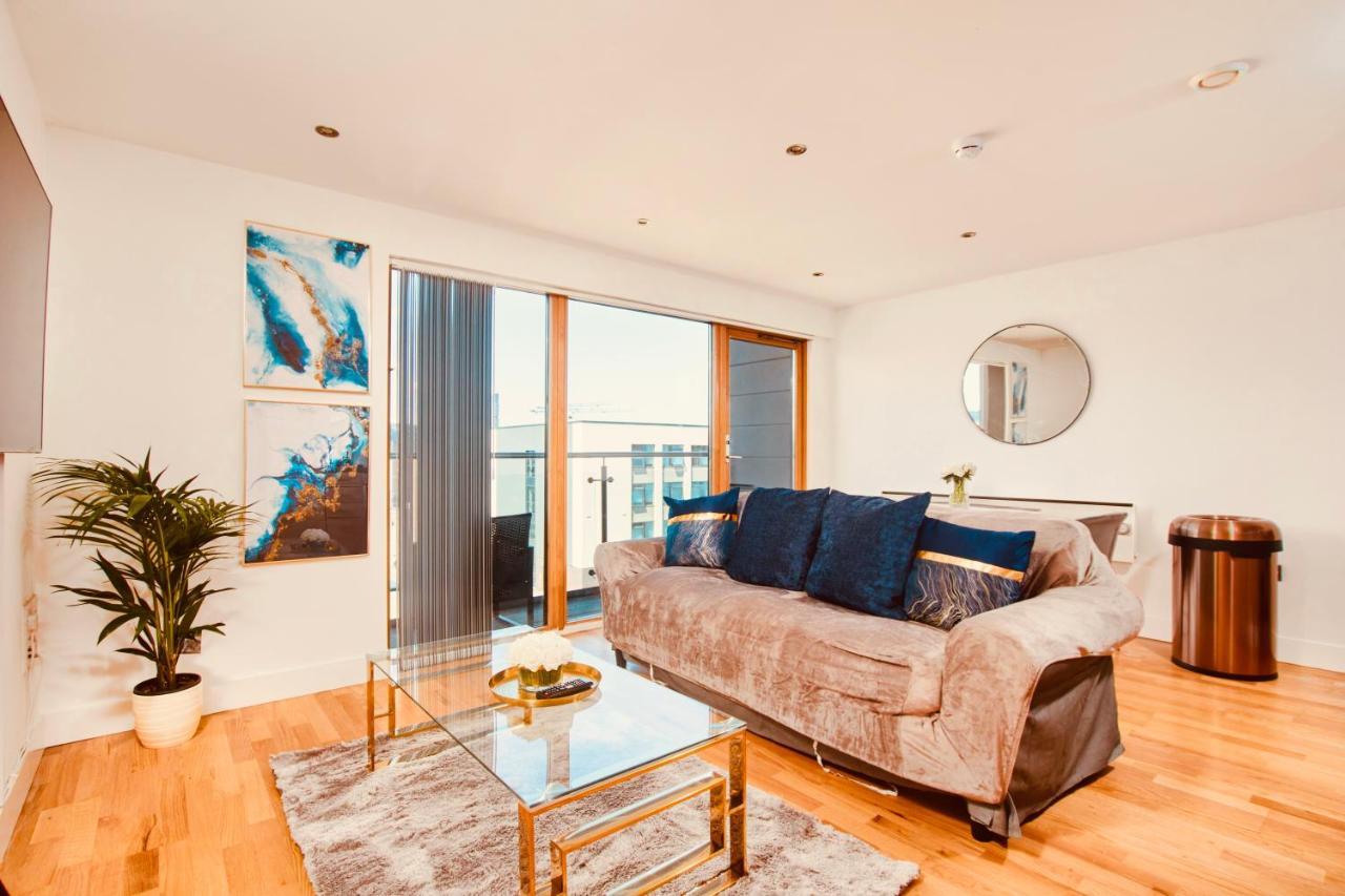 לידס King Deluxe City Apt Large Balcony& Free Parking! מראה חיצוני תמונה