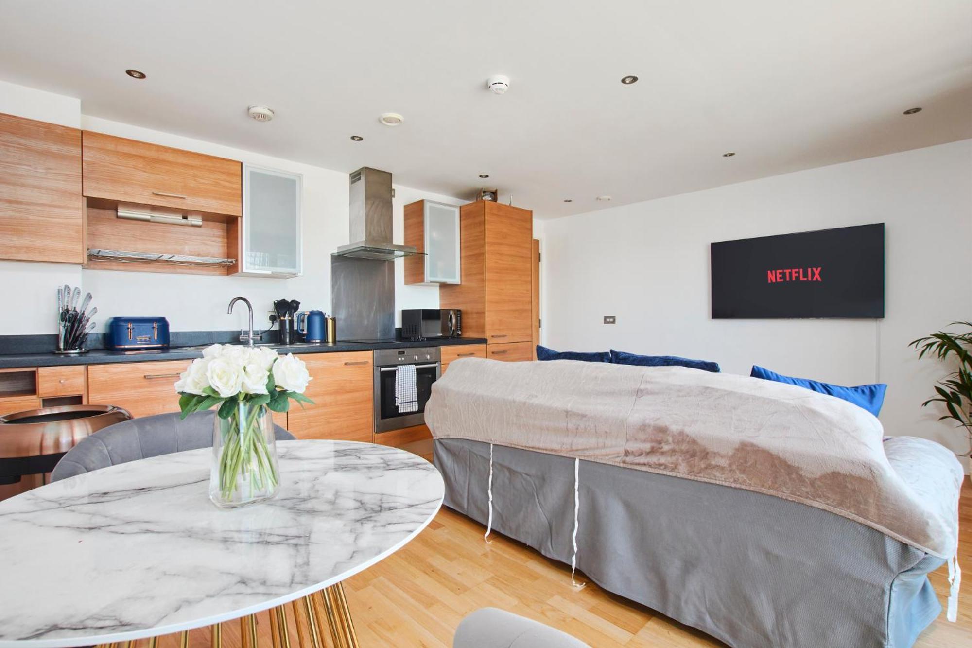 לידס King Deluxe City Apt Large Balcony& Free Parking! חדר תמונה