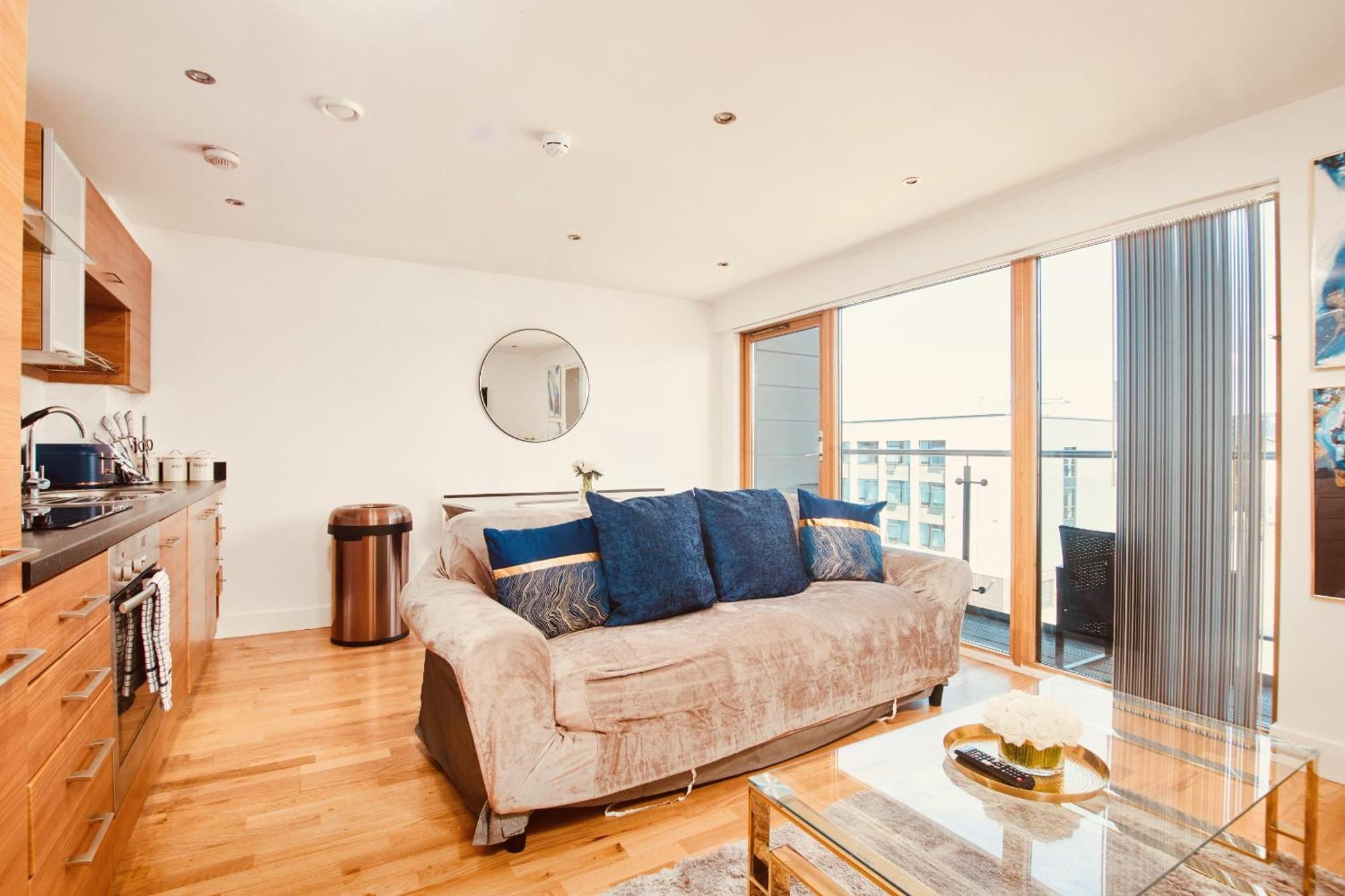 לידס King Deluxe City Apt Large Balcony& Free Parking! מראה חיצוני תמונה