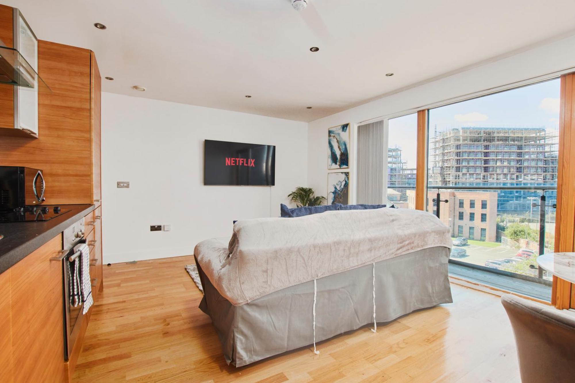 לידס King Deluxe City Apt Large Balcony& Free Parking! חדר תמונה